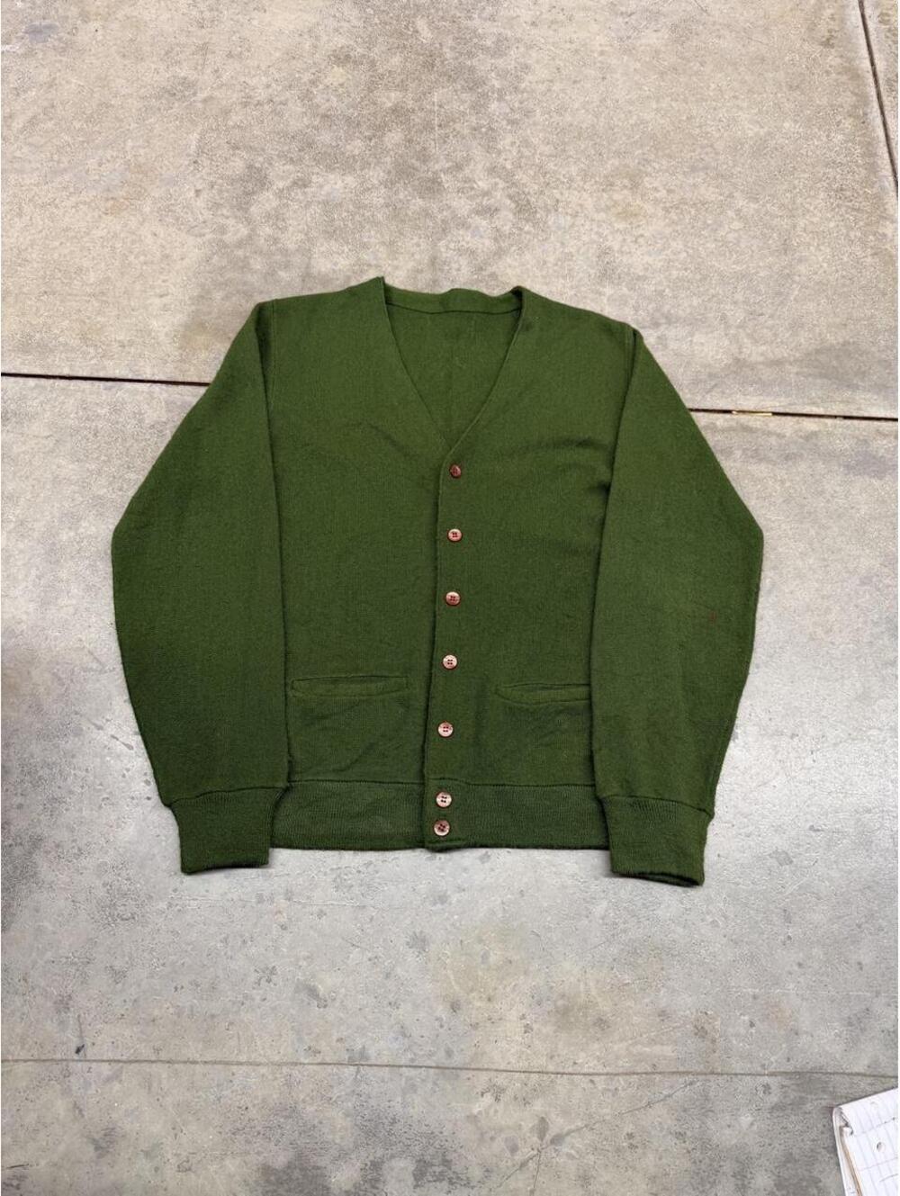 vintage dark green knit cardigan sweater size small